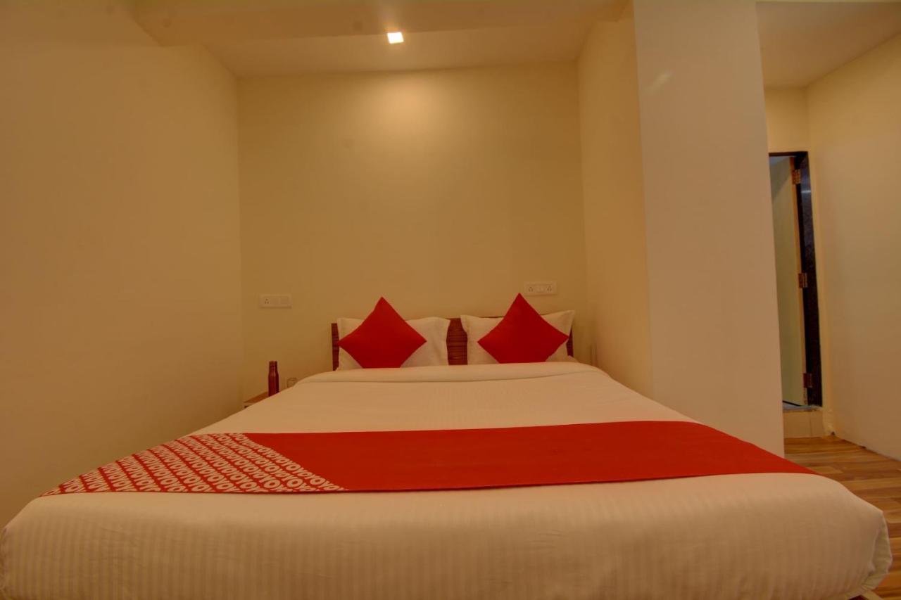 Oyo Flagship 47178 Pakko Inn Pune Exterior foto